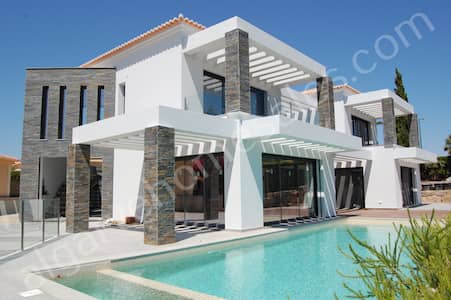 New-build villa with pool