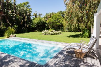 Garden with pool and villa