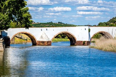 Roman bridge across the River Arade in Silves